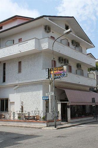 Hotel Solaris Giulianova Exterior photo